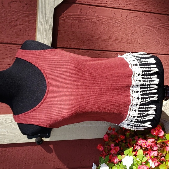 Rue 21 Red Fringed Top - Picture 4 of 4